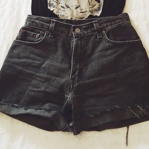 Vintage/Retro Levi's 550 Relaxed Cut-Off Shorts